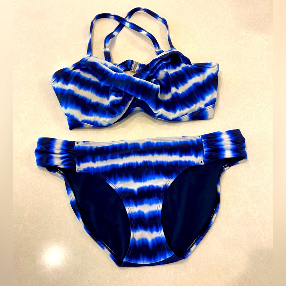 Athleta Twist Front Bikini Blue Tie-Dye 38 D/DD Top Size 12 Bottom